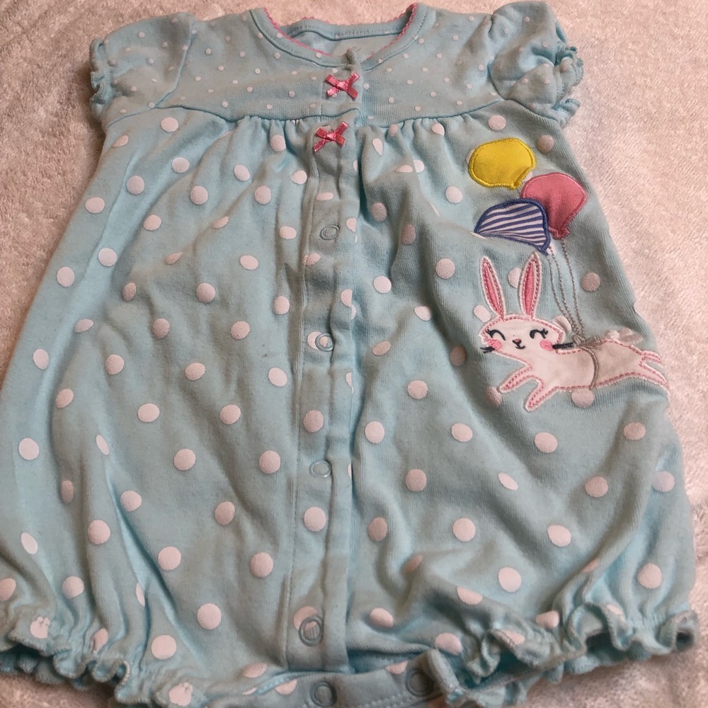 Infant clothing